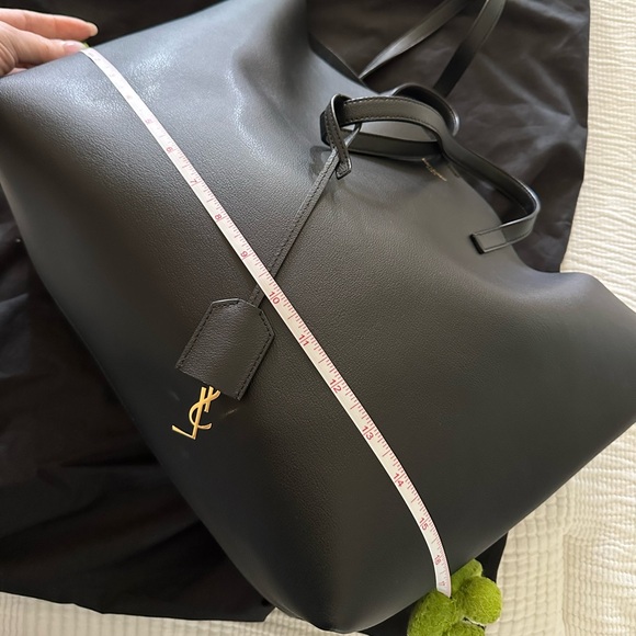 Saint Laurent brand new large Black leather tots - Picture 12 of 13